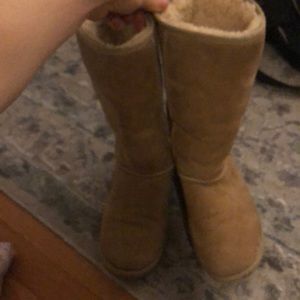 TALL UGGS size 8